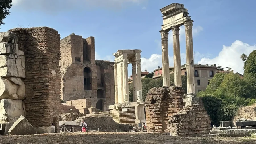 Rome Destination Guide: How to roam when in Rome 7 Ancient ruins under a blue sky