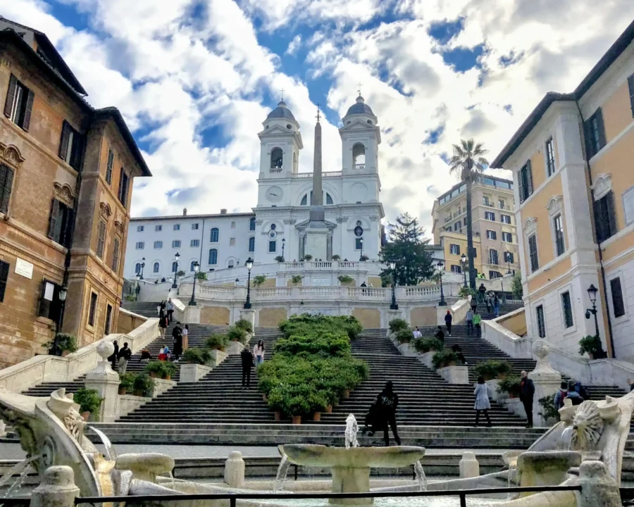 Rome Destination Guide: How to roam when in Rome 2 Historic steps with beautiful architecture. What to do in Rome